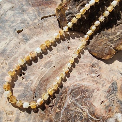 citrin-asvany-nyaklanc