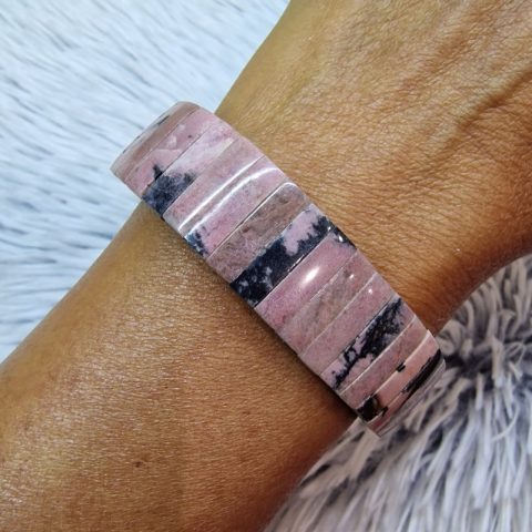 rodonit-asvany-karkoto