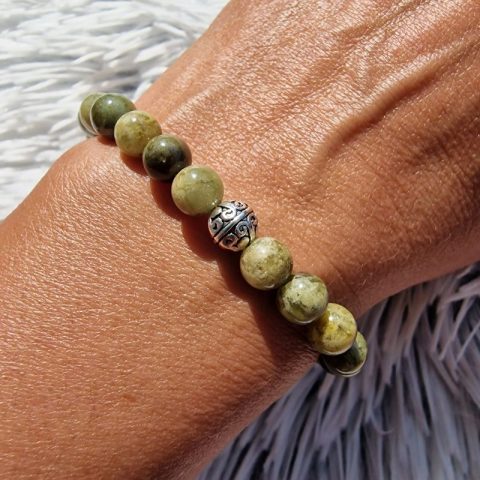 grosszular-asvany-karkoto