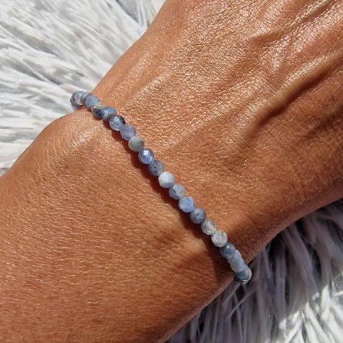 kianit-asvany-karkoto