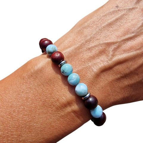 Larimar és fa karkötő unisex kivitelben